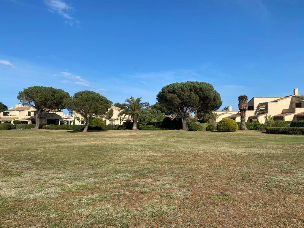סן סיפריאן Grand Studio Entre Le Golf Et La Plage A 800M מראה חיצוני תמונה